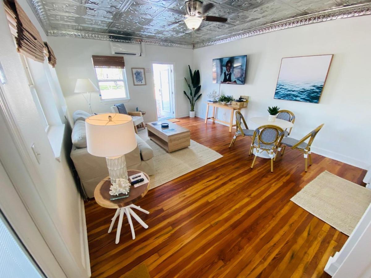 La Tortuga Historic Pass A Grille St Pete 68 Apartment St. Pete Beach