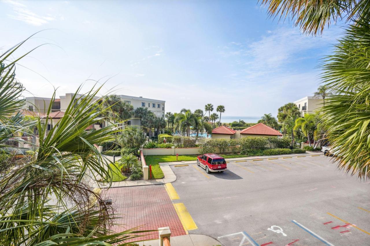 Land's End 1-307 Gulf View * St. Pete Beach