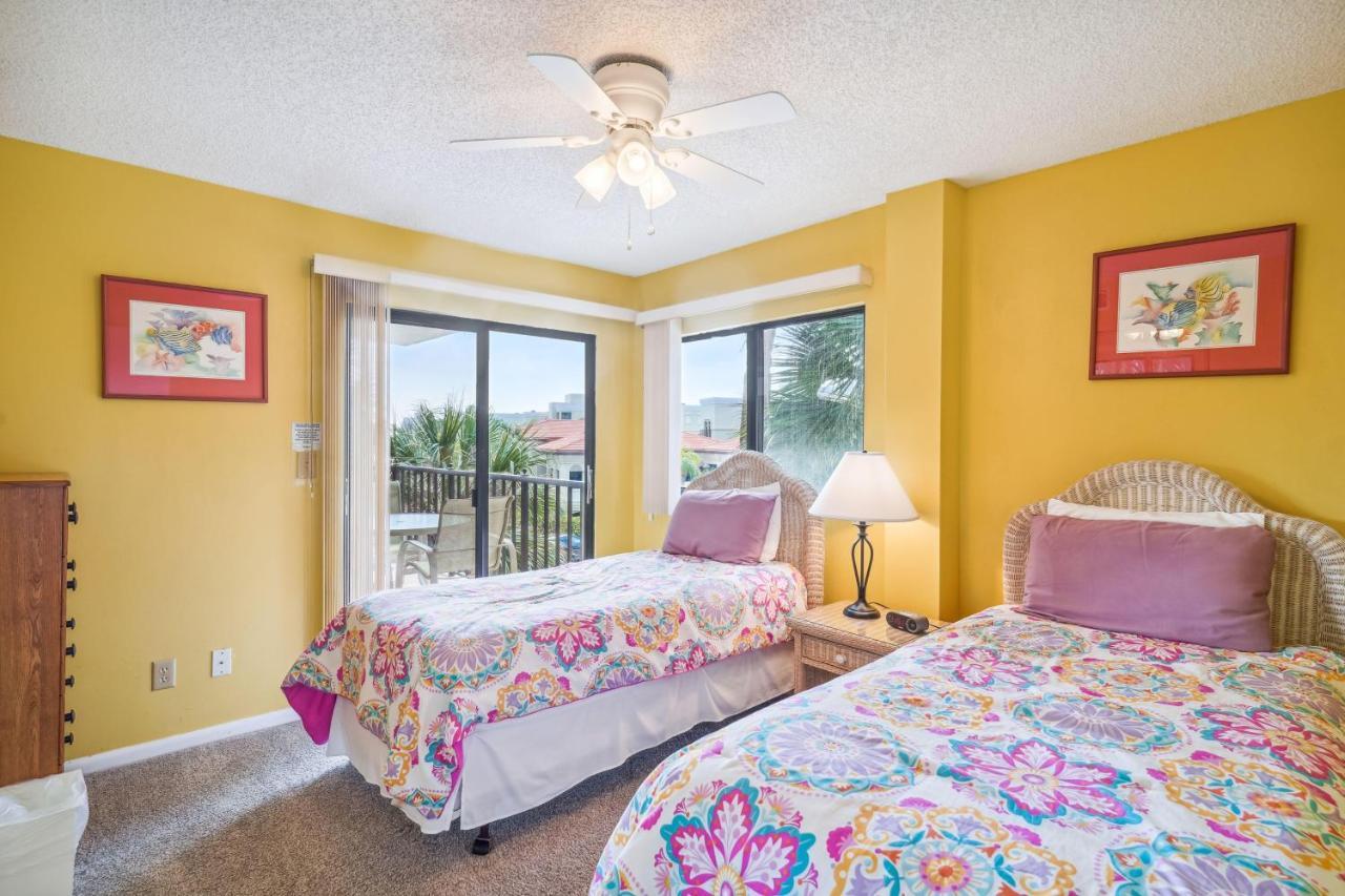 Land's End 1-307 Gulf View St. Pete Beach
