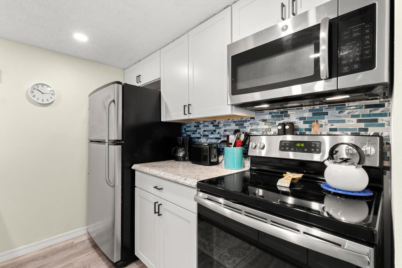 Madeira Yacht Club 357h Apartment St. Pete Beach