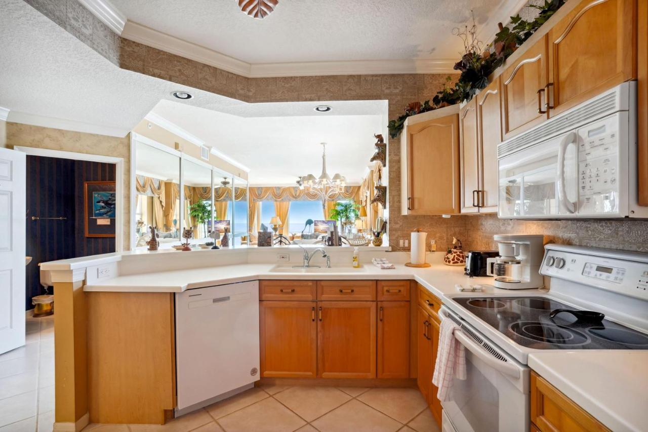 Tides 2-627 * St. Pete Beach