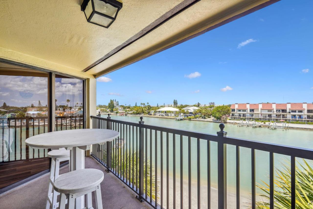 Land's End 3-402 Bay Front Holiday home St. Pete Beach