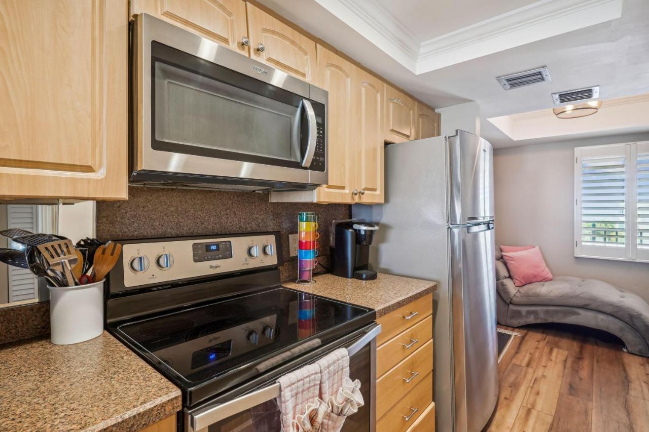 Holiday home Land's End 3-402 Bay Front *