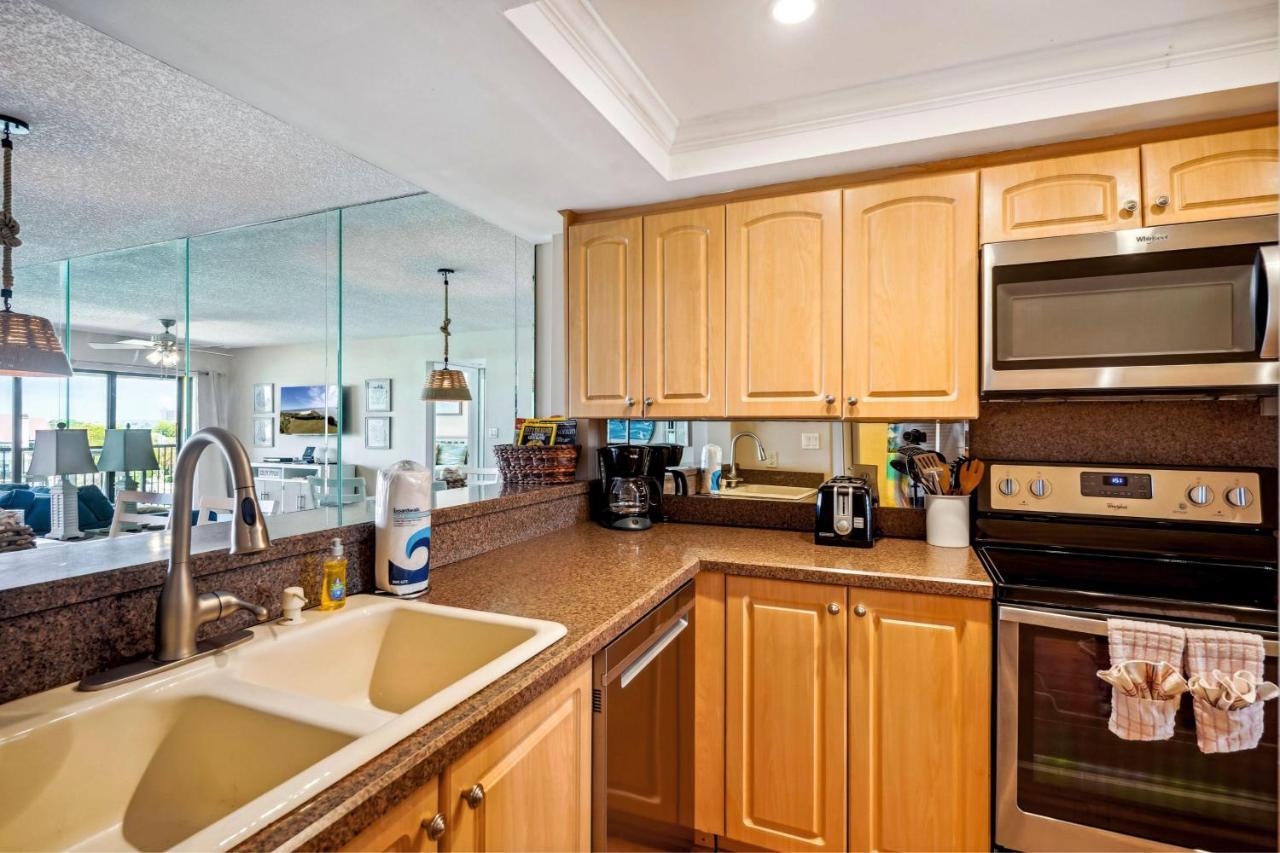 Land's End 3-402 Bay Front Holiday home