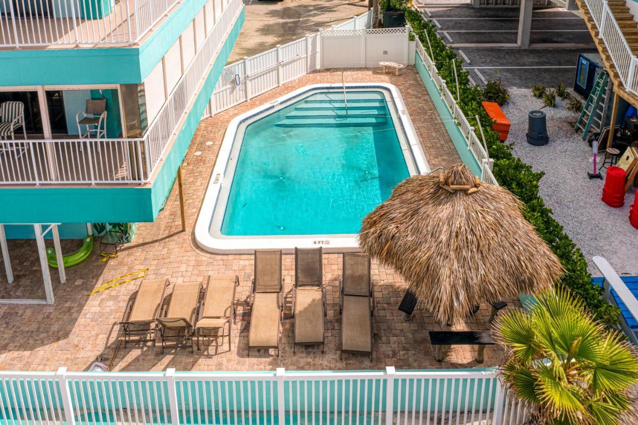 Arena De Madeira, Unit 301 * St. Pete Beach