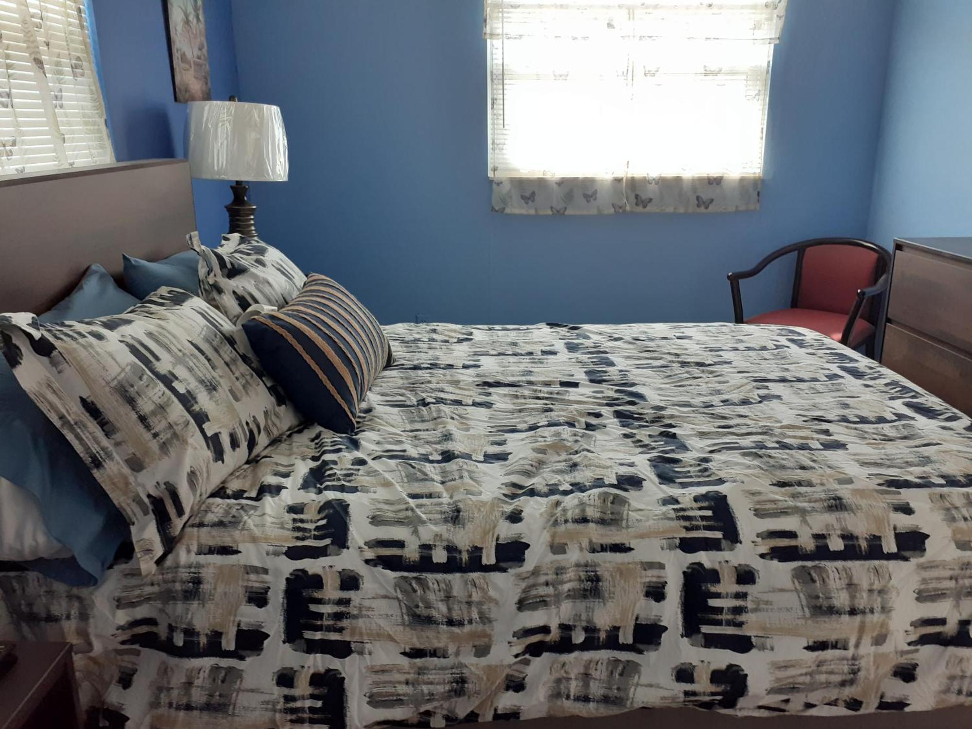 Beautiful St Pete Beach, Fl 2nd Floor 2br Unit *