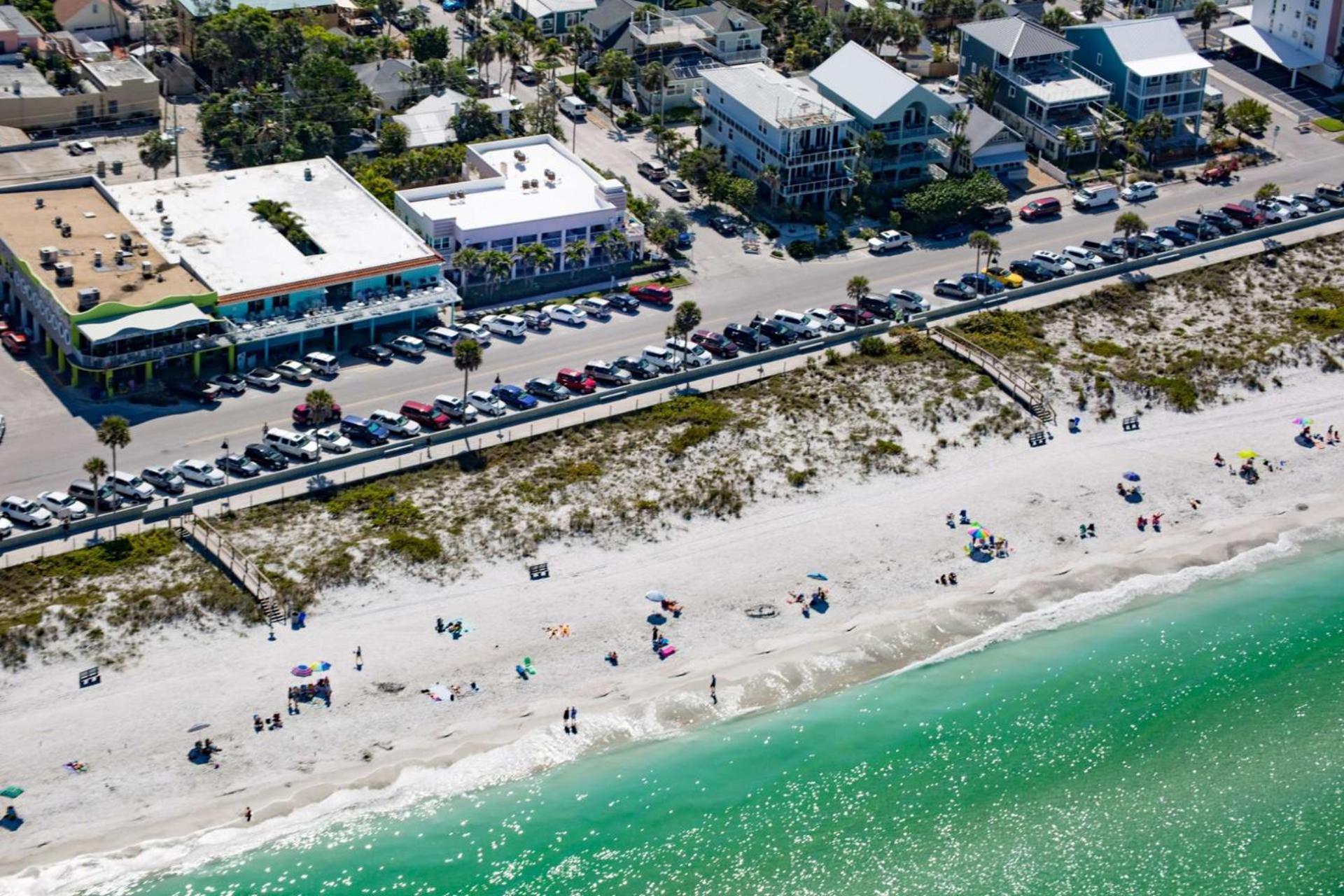 Holiday home 1 - Club At Pass-a-grille St. Pete Beach