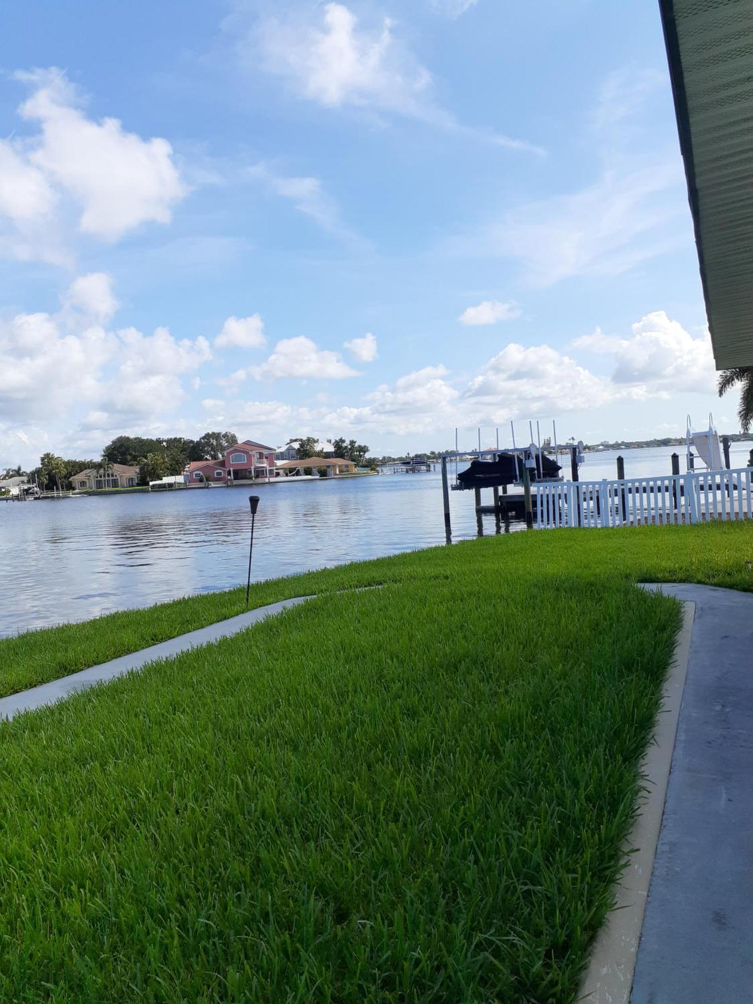 Beautiful St Pete Beach, Fl 2nd Floor 2br Unit Guest house St. Pete Beach