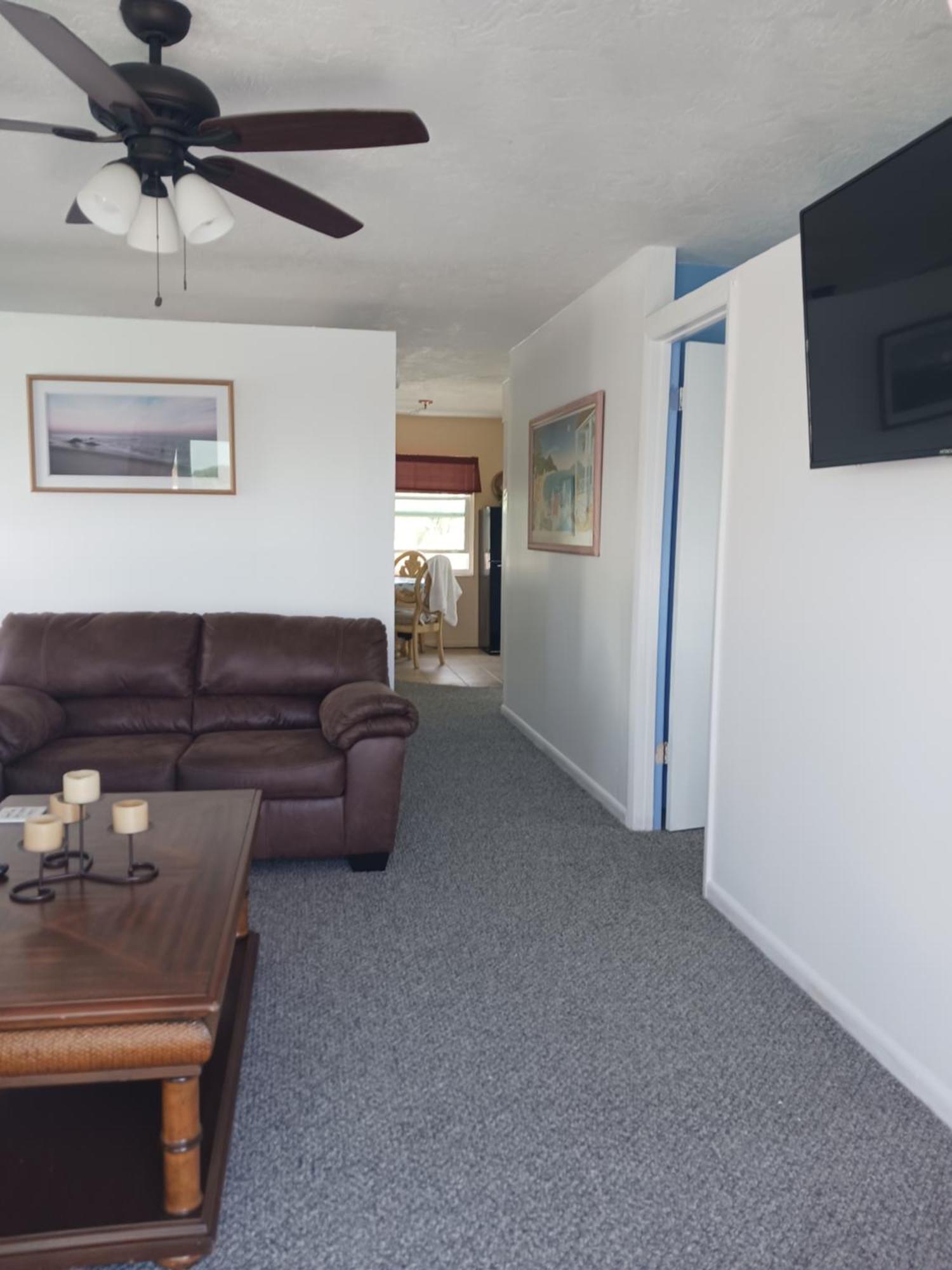 Beautiful St Pete Beach, Fl 2nd Floor 2br Unit St. Pete Beach