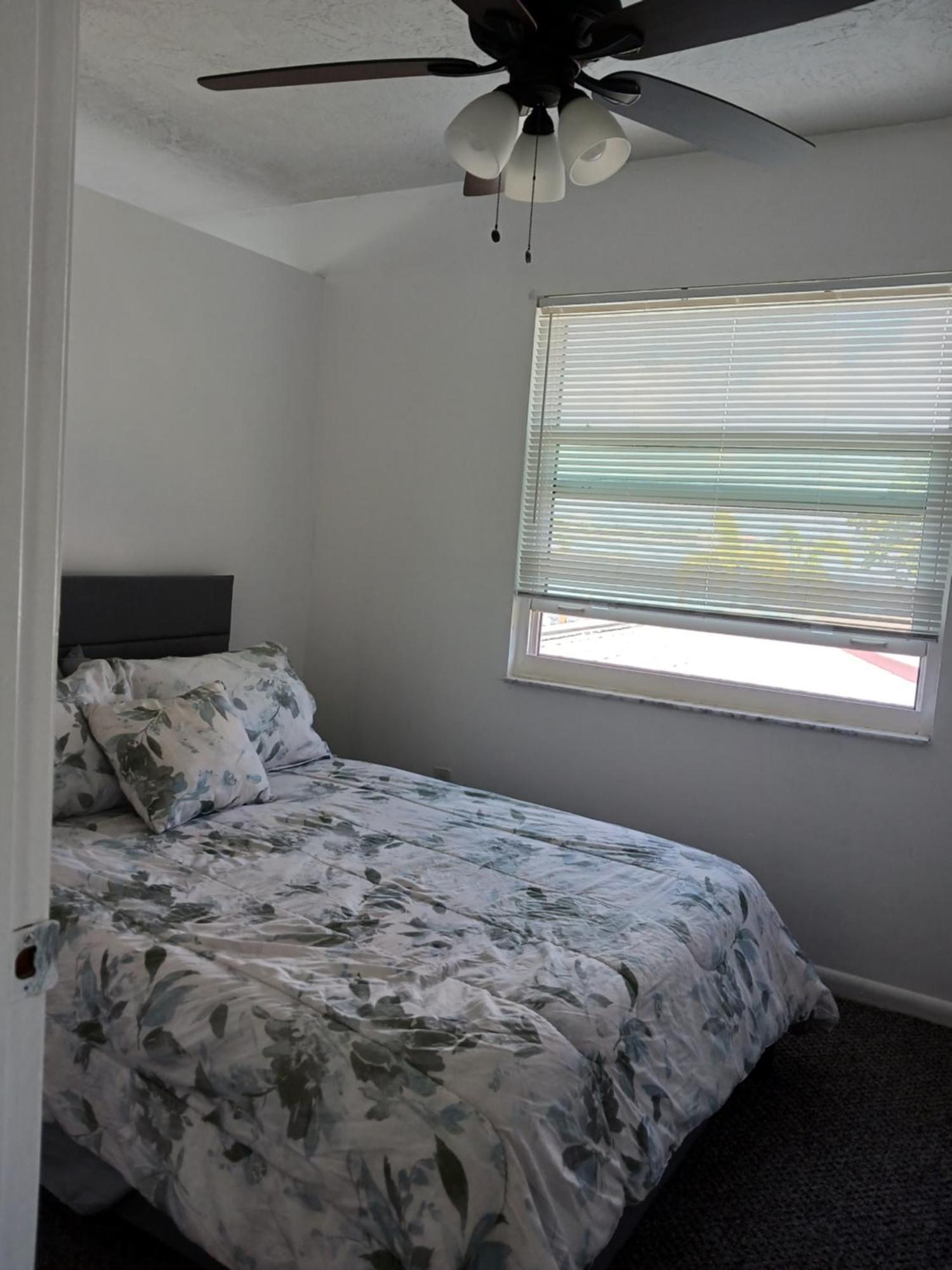 Beautiful St Pete Beach, Fl 2nd Floor 2br Unit St. Pete Beach