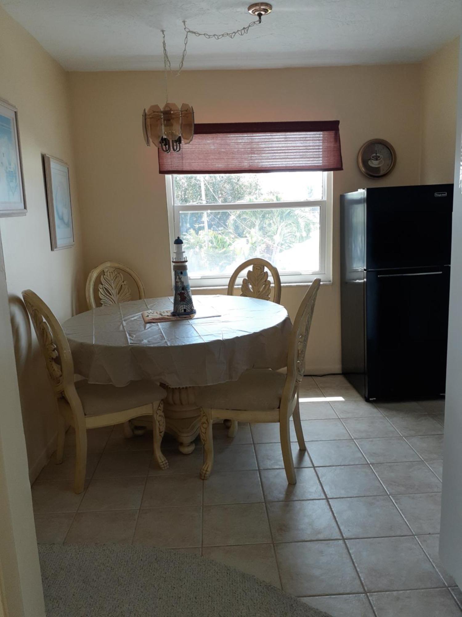 Beautiful St Pete Beach, Fl 2nd Floor 2br Unit Guest house *