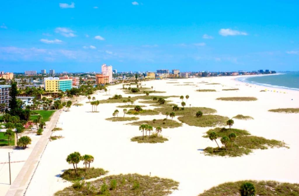 What A View Overlooking Boga Ciaga Bay Intercostal Waterway On Treasure Island Apartment *