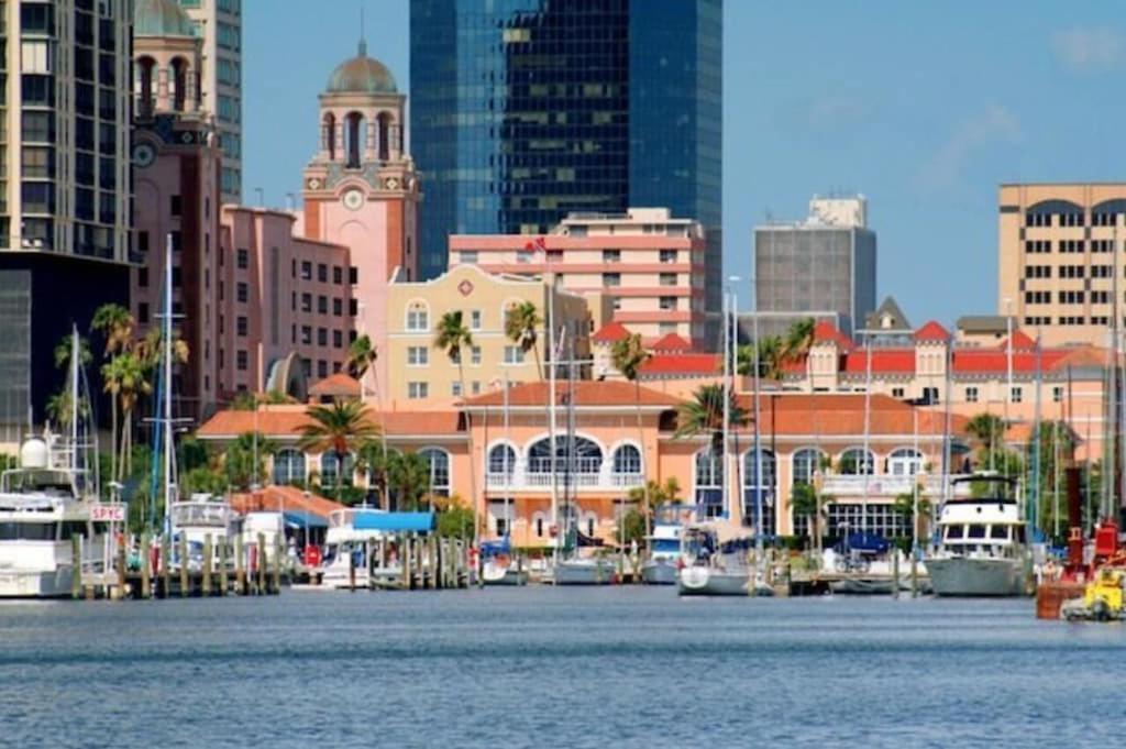 Apartment What A View Overlooking Boga Ciaga Bay Intercostal Waterway On Treasure Island