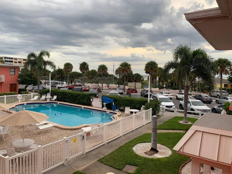 Ocean View With Heated Pool * St. Pete Beach