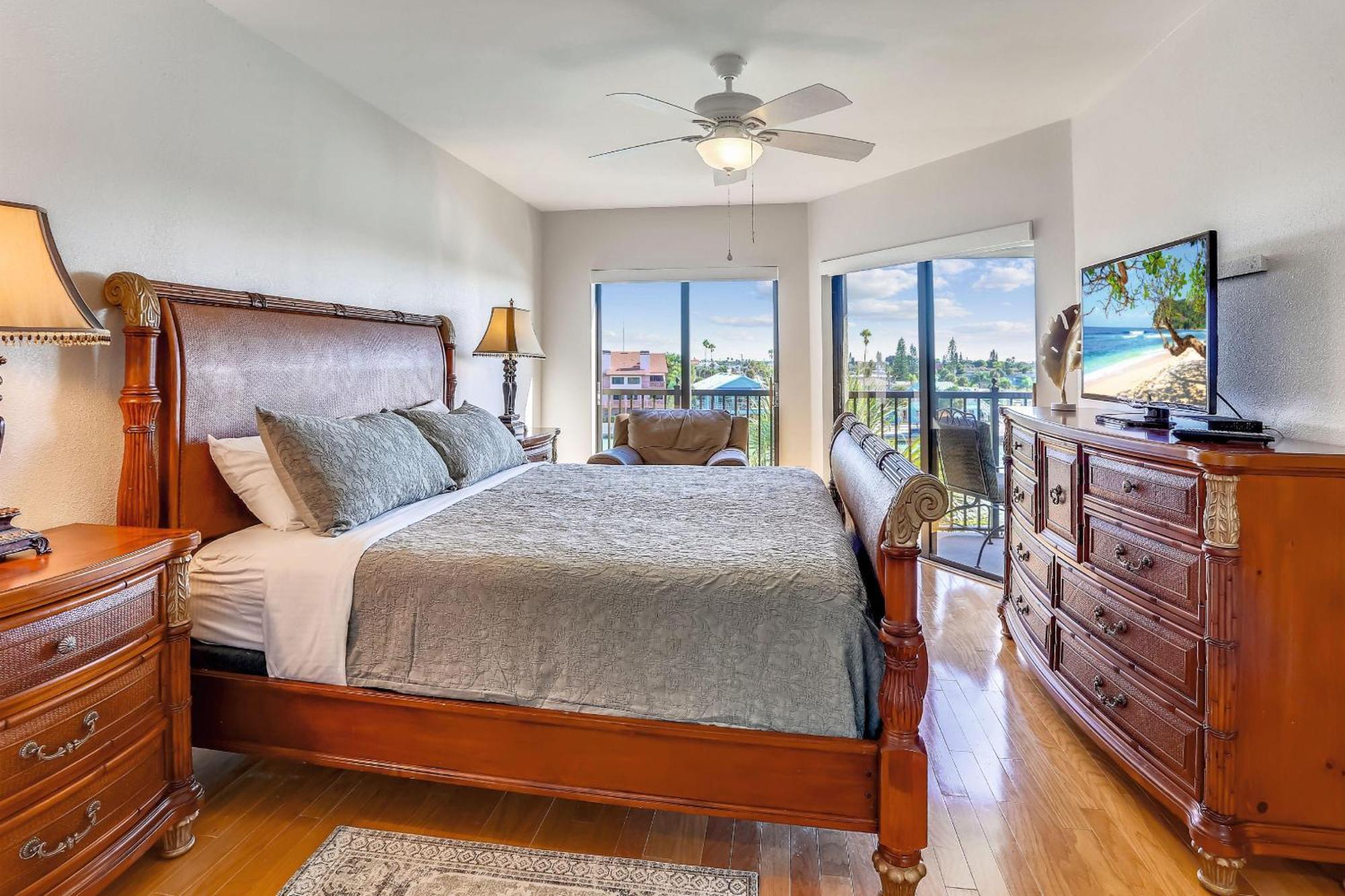 Holiday home Land's End 3-404 Bay Front St. Pete Beach