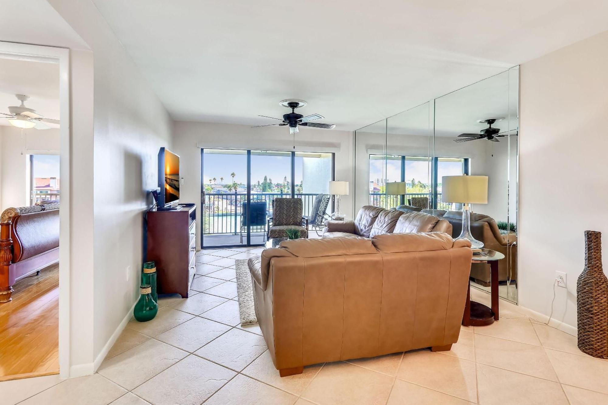 Holiday home Land's End 3-404 Bay Front *