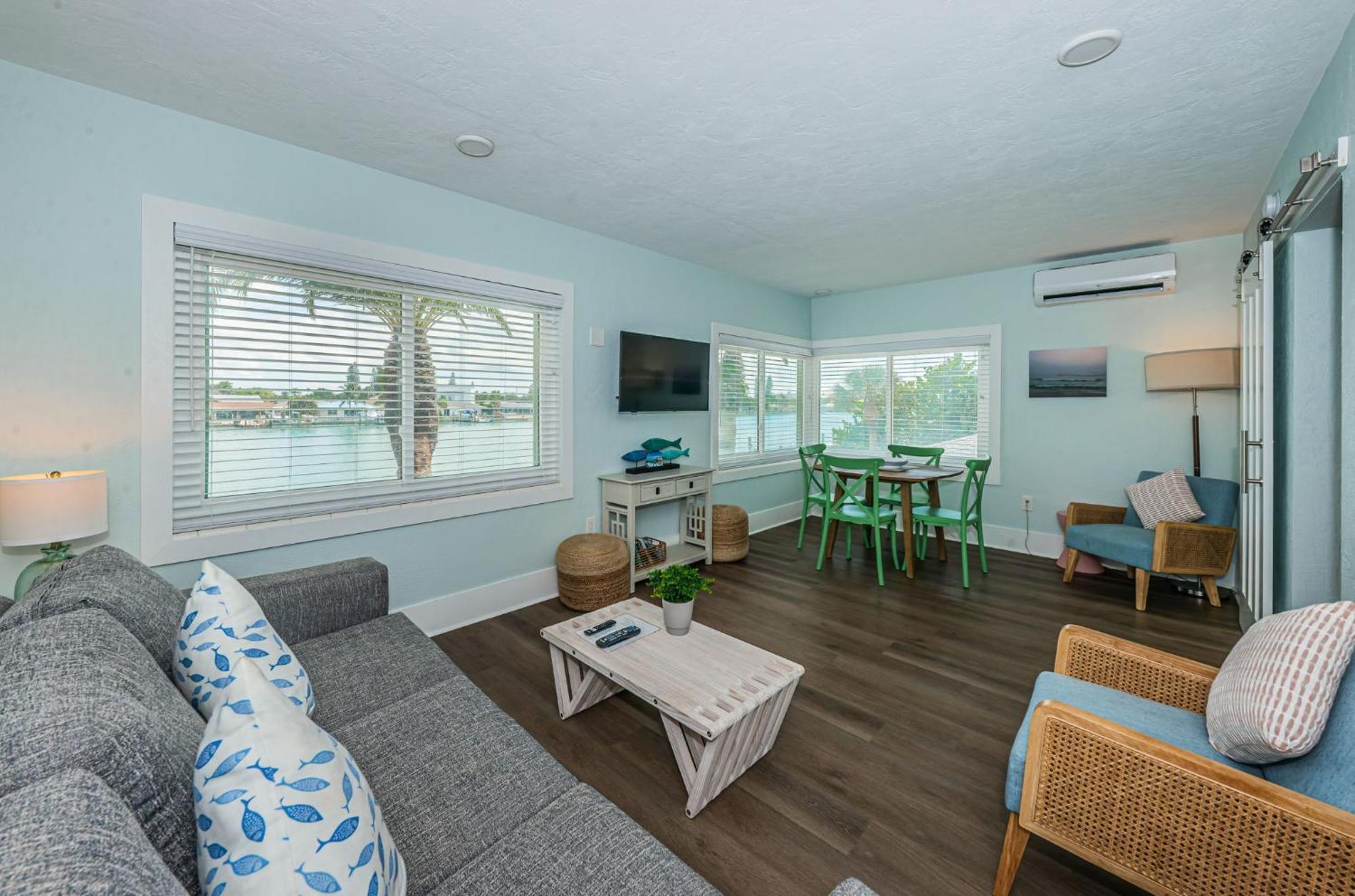 The Roth Hotel, Treasure Island, Florida St. Pete Beach