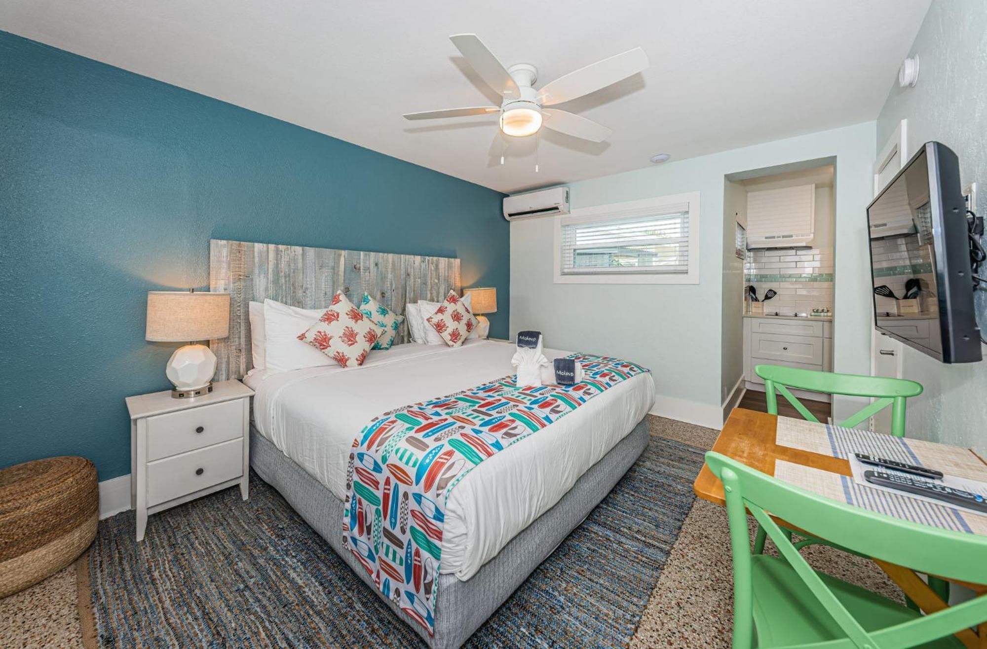 The Roth Hotel, Treasure Island, Florida Aparthotel *