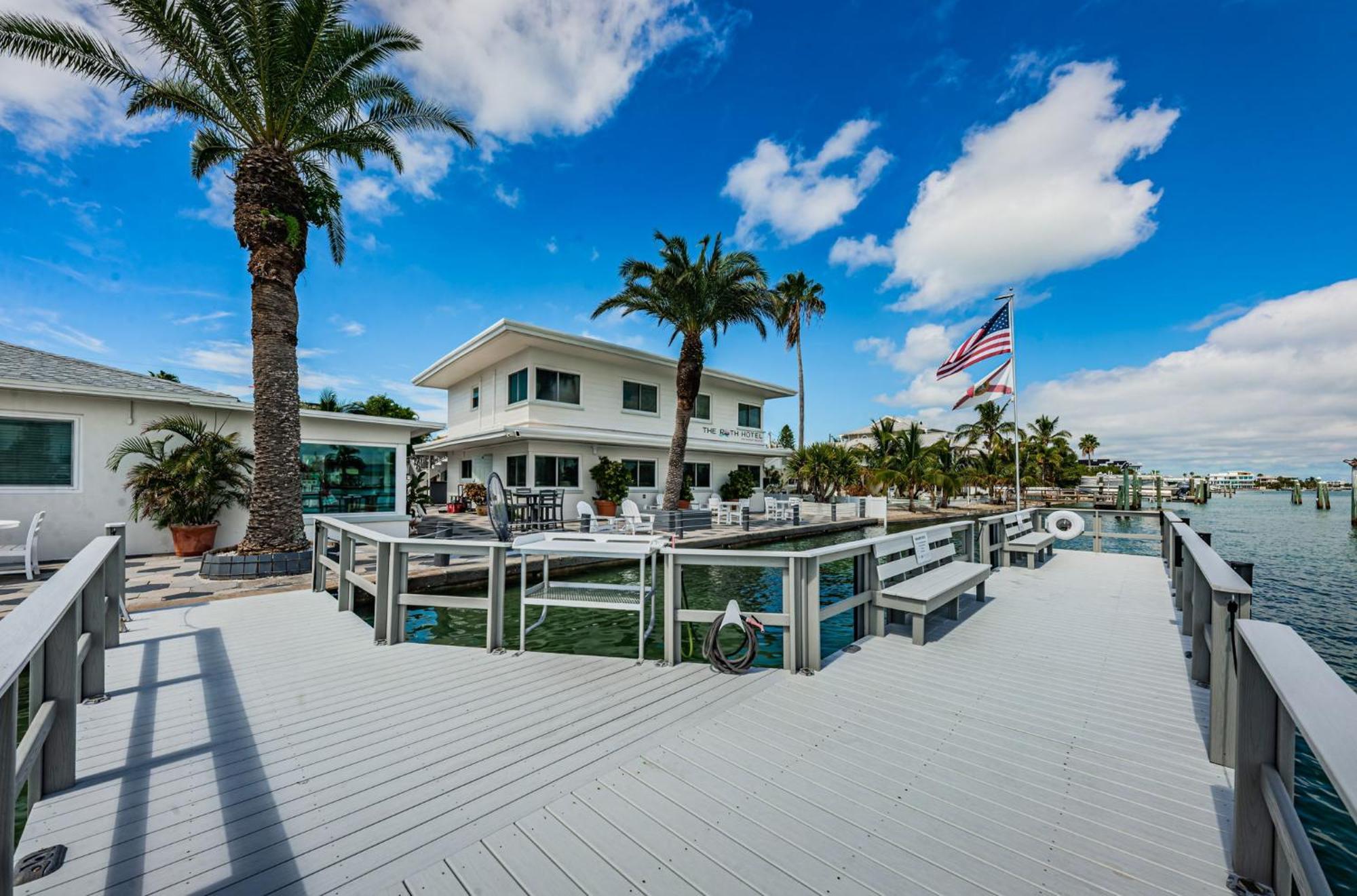 The Roth Hotel, Treasure Island, Florida Aparthotel *