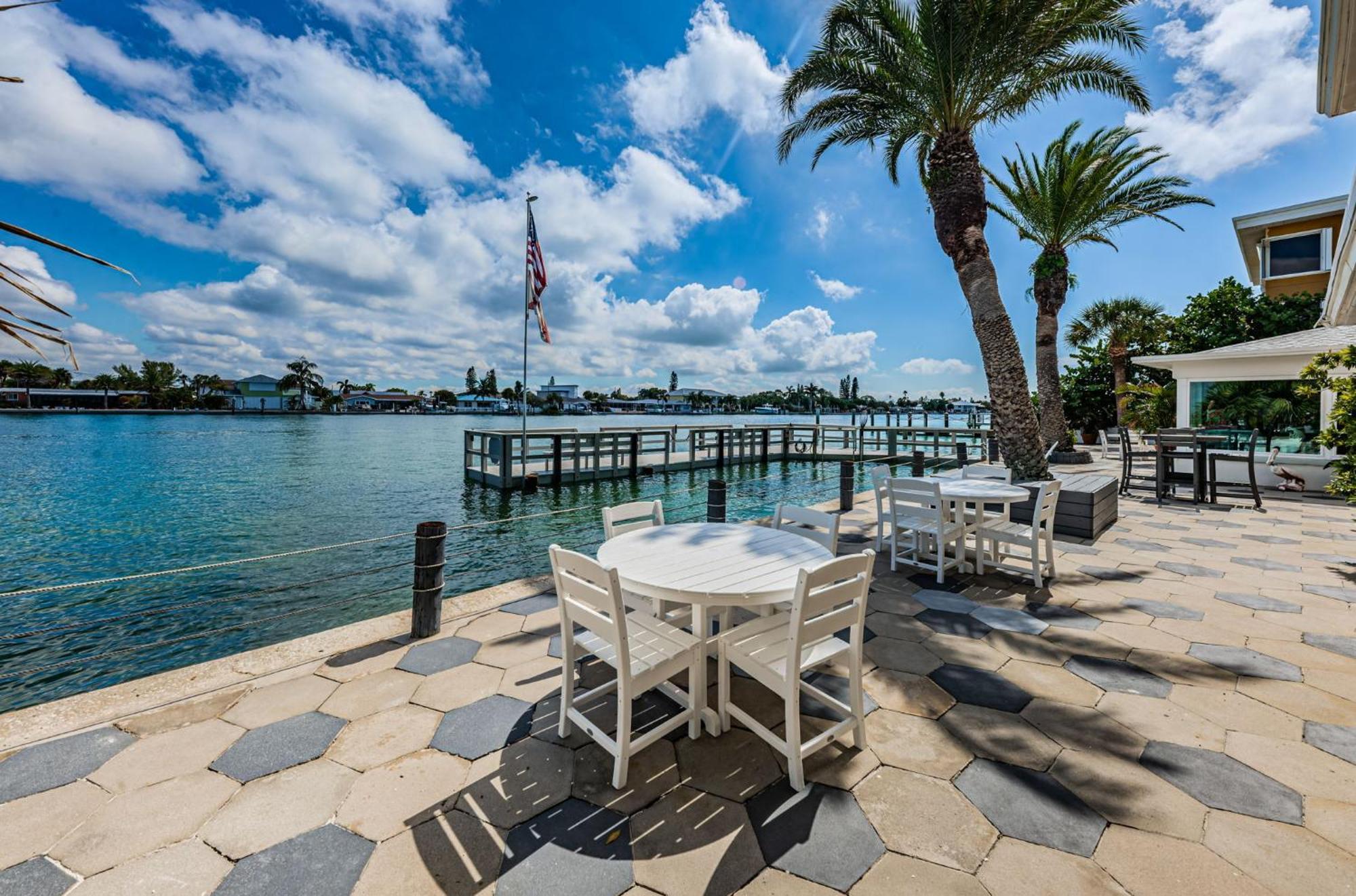 The Roth Hotel, Treasure Island, Florida * St. Pete Beach