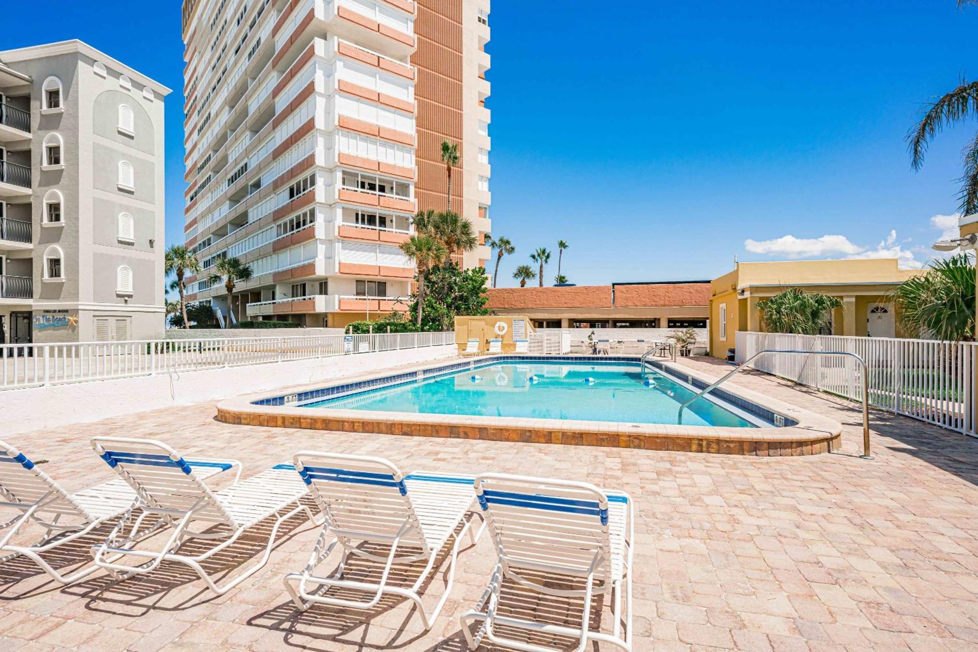 Holiday home Beachside Retreat W Heated Pool *