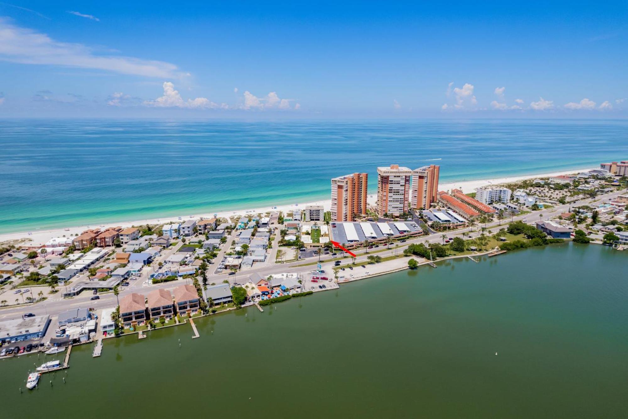 Holiday home Beachside Retreat W Heated Pool *