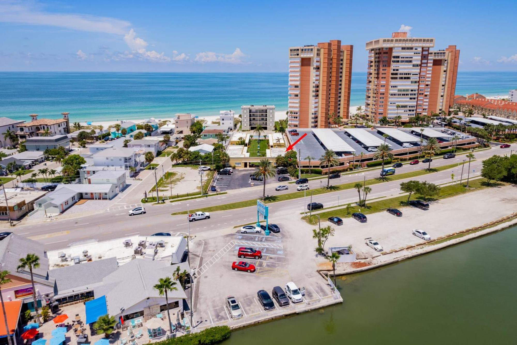 Holiday home Beachside Retreat W Heated Pool *