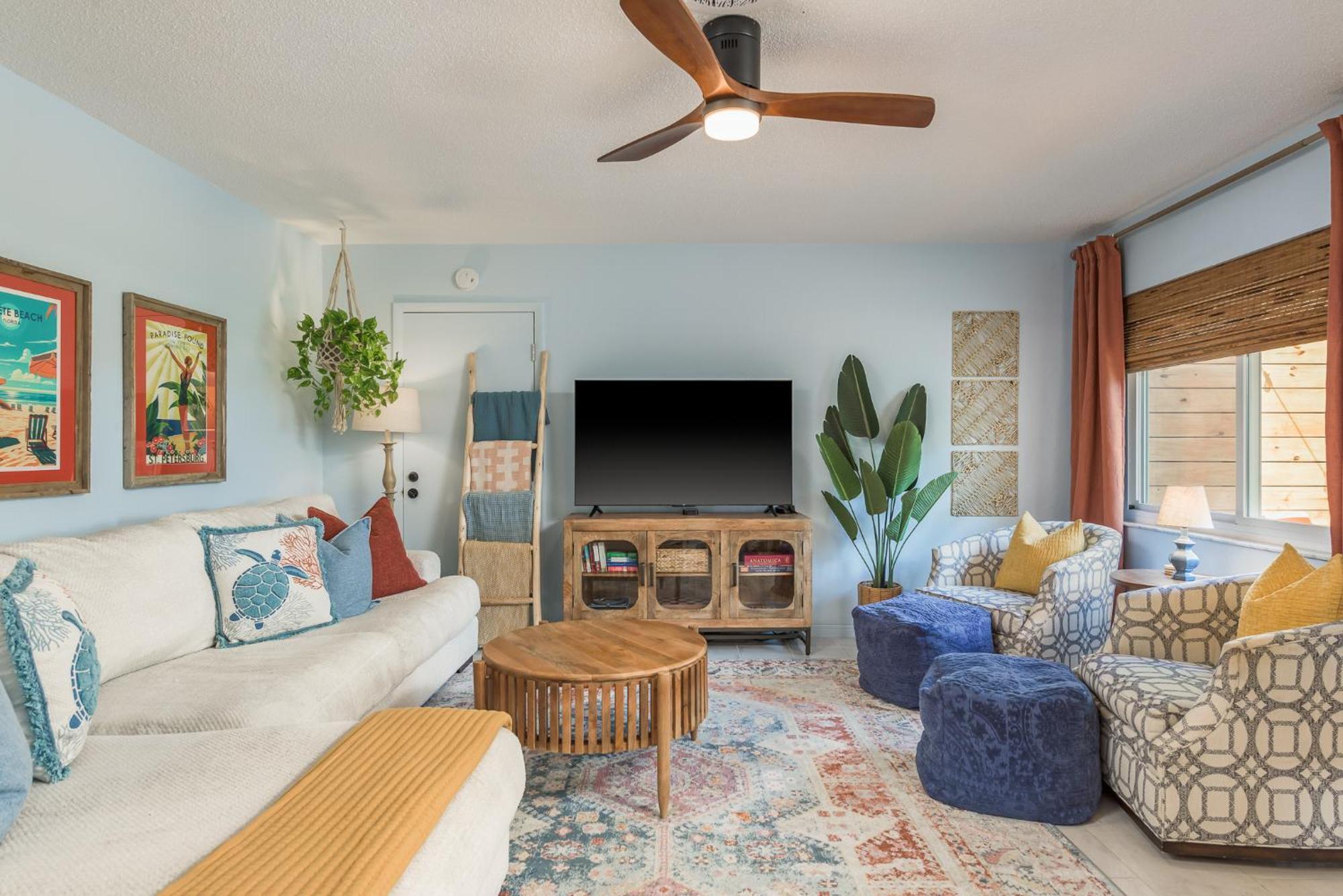 Luxury With Hot Tub & Outdoor Oasis Blocks From The Holiday home St. Pete Beach