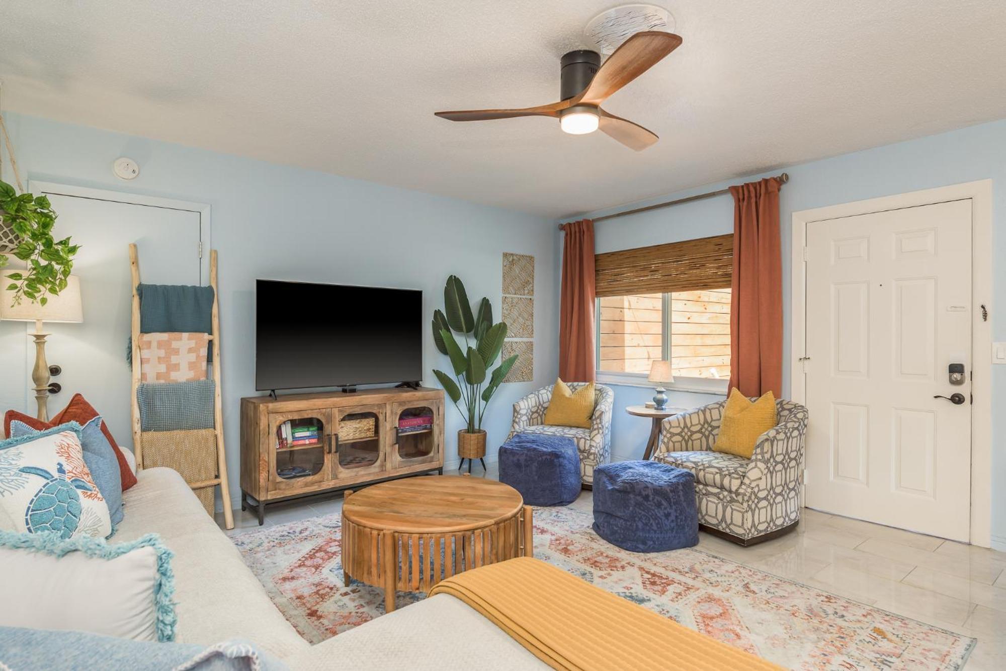 Luxury With Hot Tub & Outdoor Oasis Blocks From The * St. Pete Beach