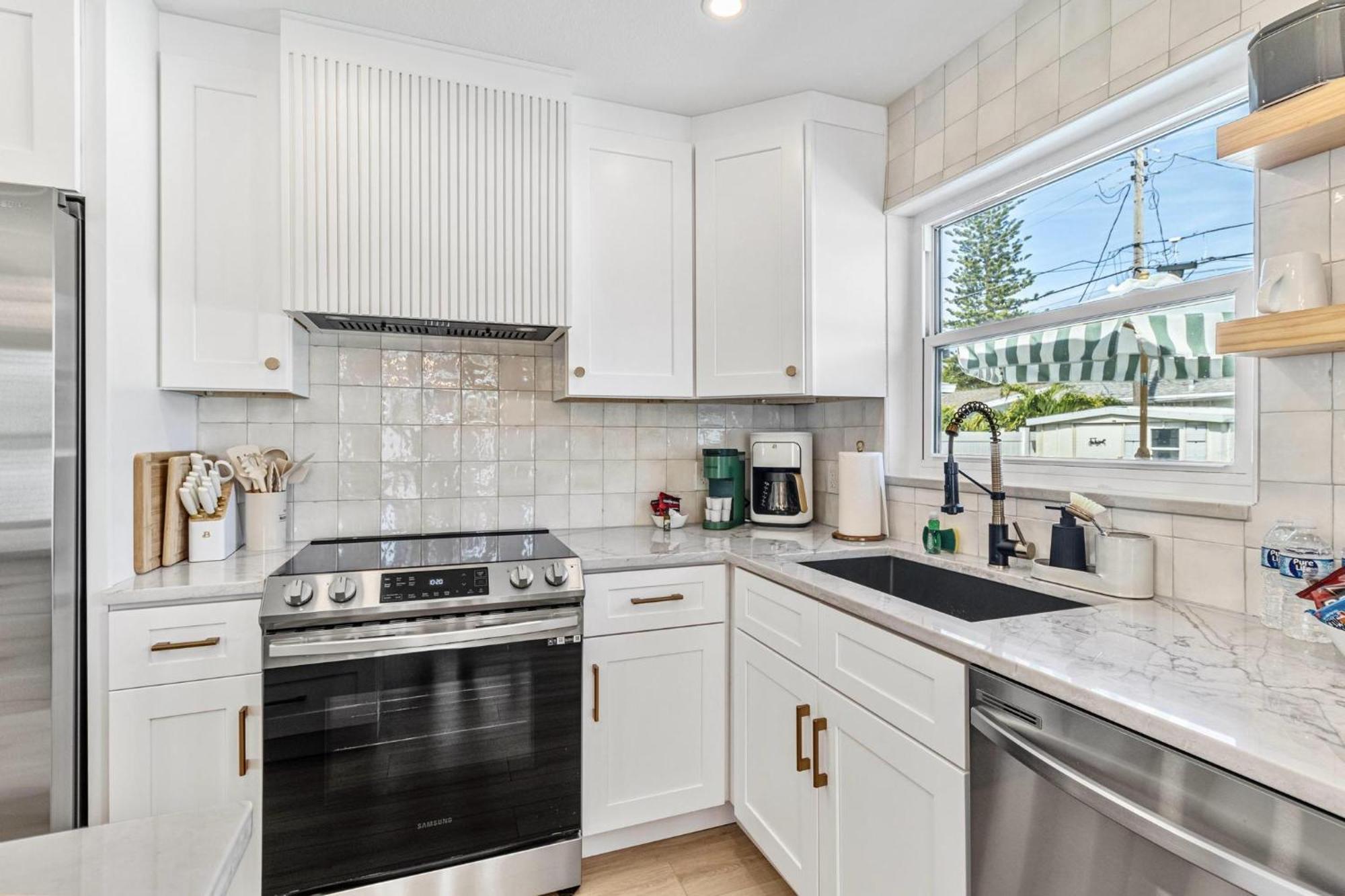 Madeira House With Private Heated Pool - Newly Renovated! Holiday home St. Pete Beach