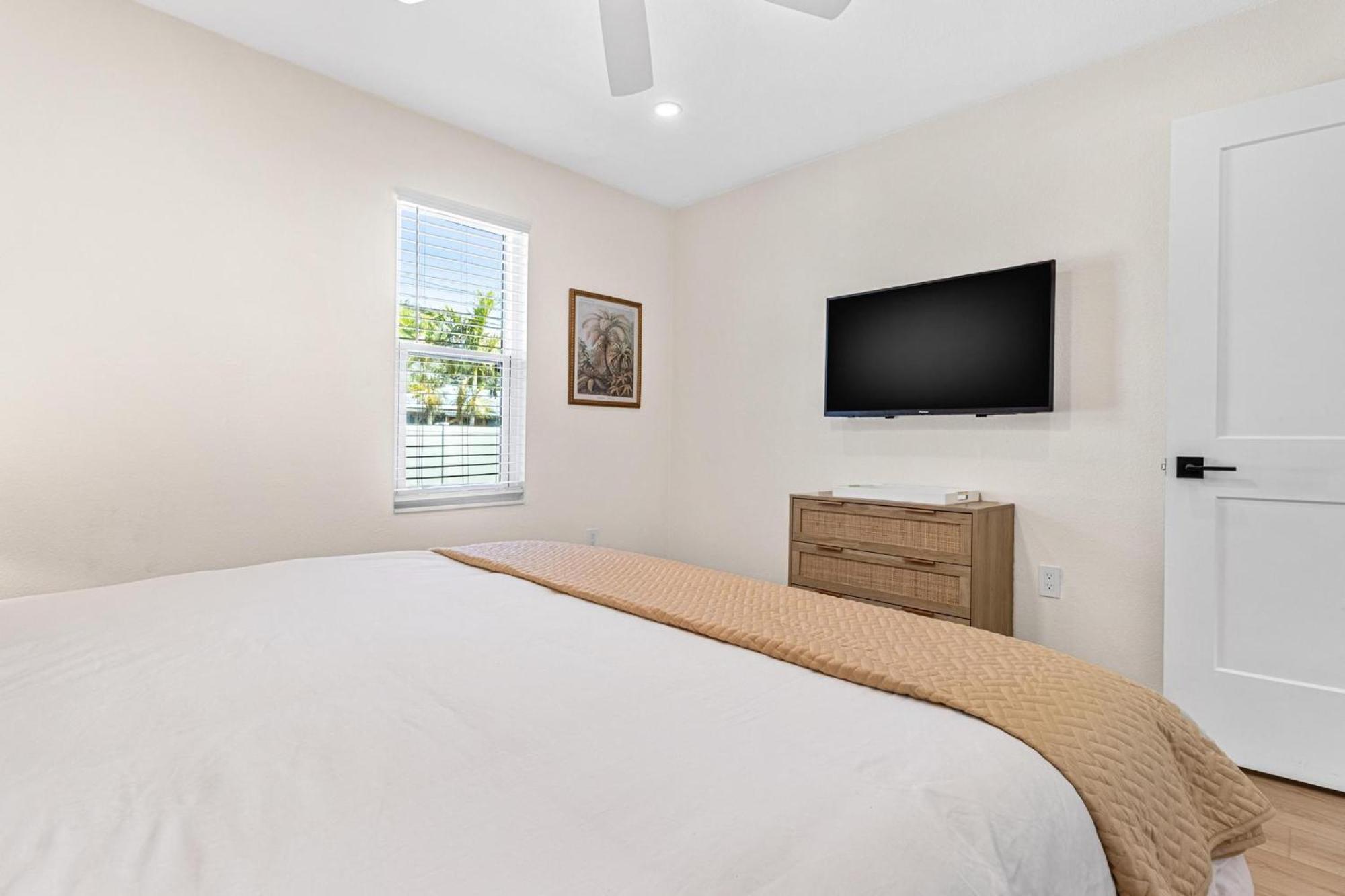Madeira House With Private Heated Pool - Newly Renovated! *