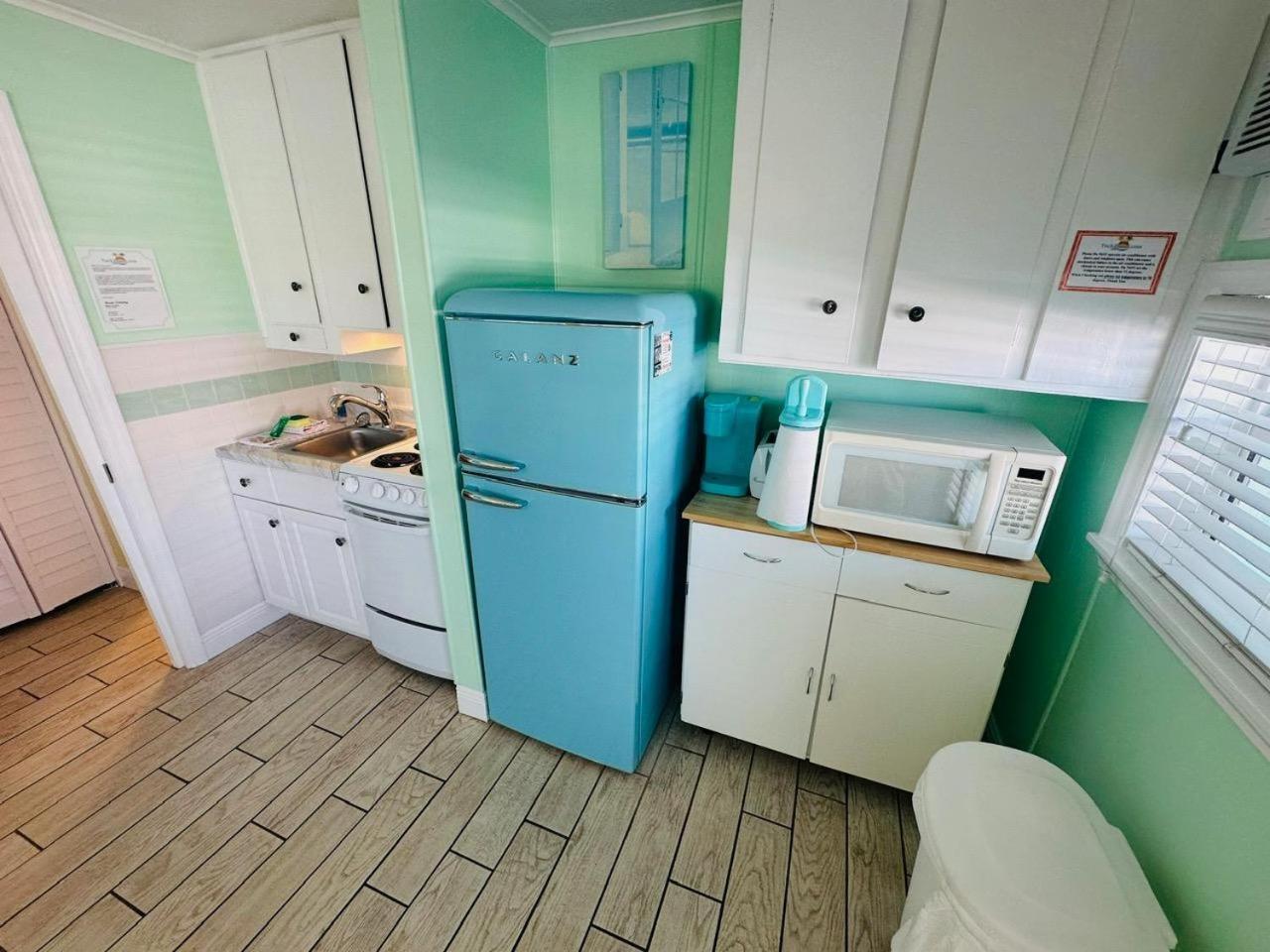 Redington On The Beach Sea Rocket Wifi Parking 14 Holiday home *