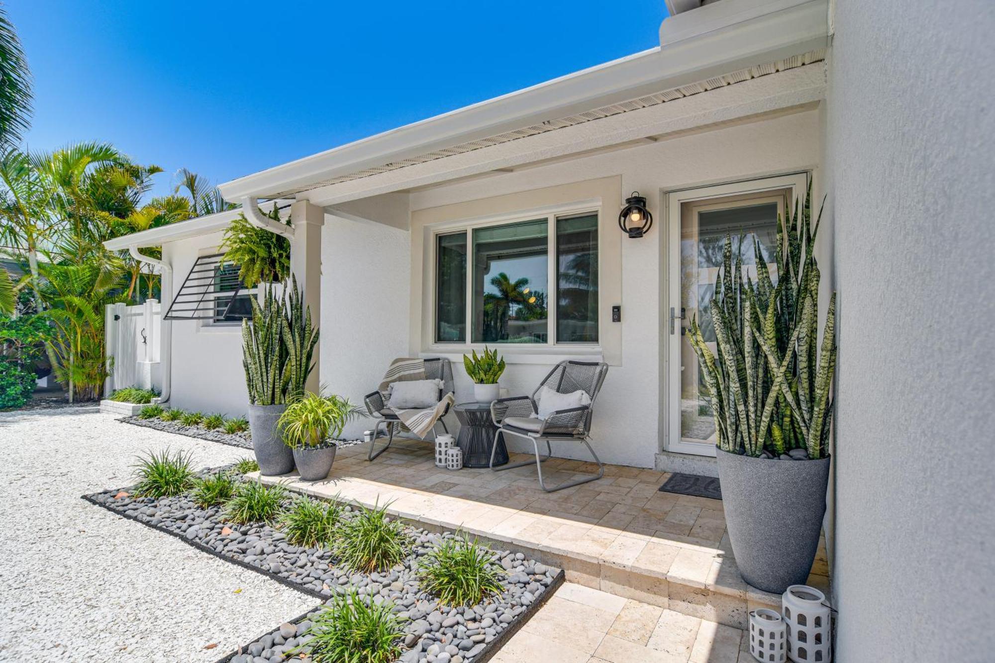 Redington Coastal Retreat - Walk To Beach! Holiday home *