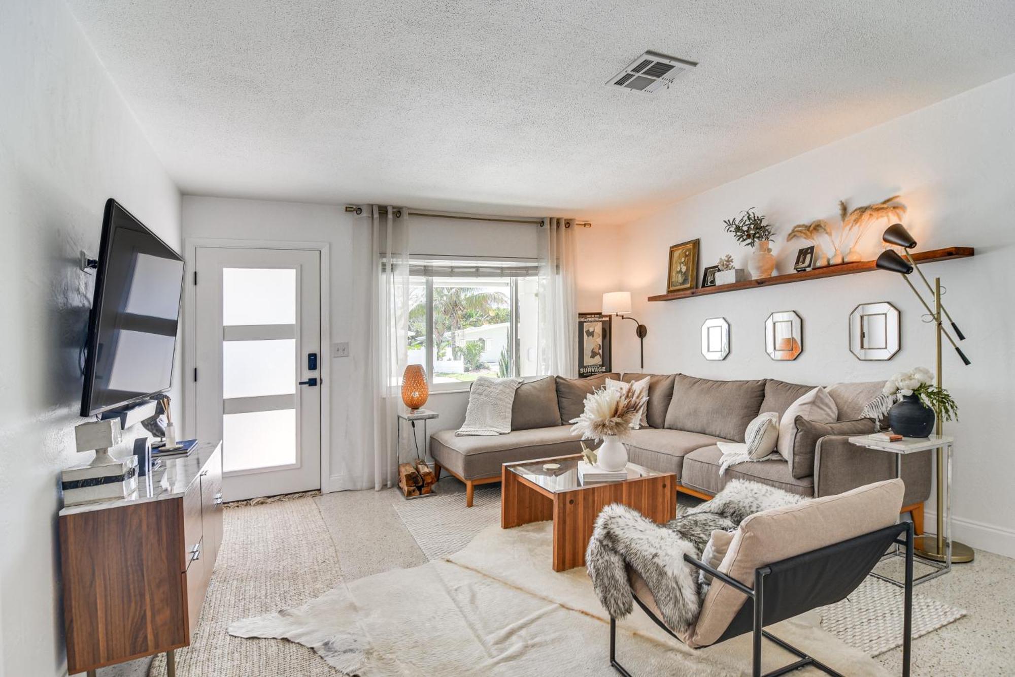 Holiday home Redington Coastal Retreat - Walk To Beach! St. Pete Beach