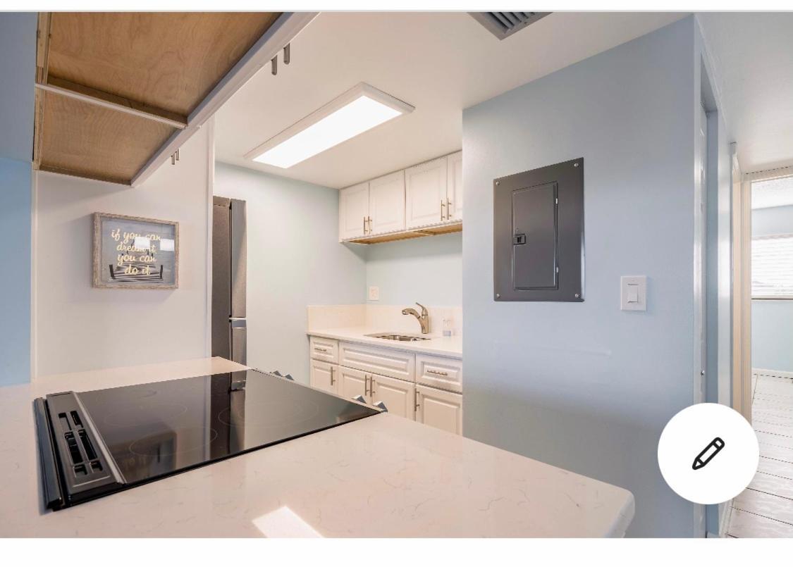 Cozy Beachfront For 2 *