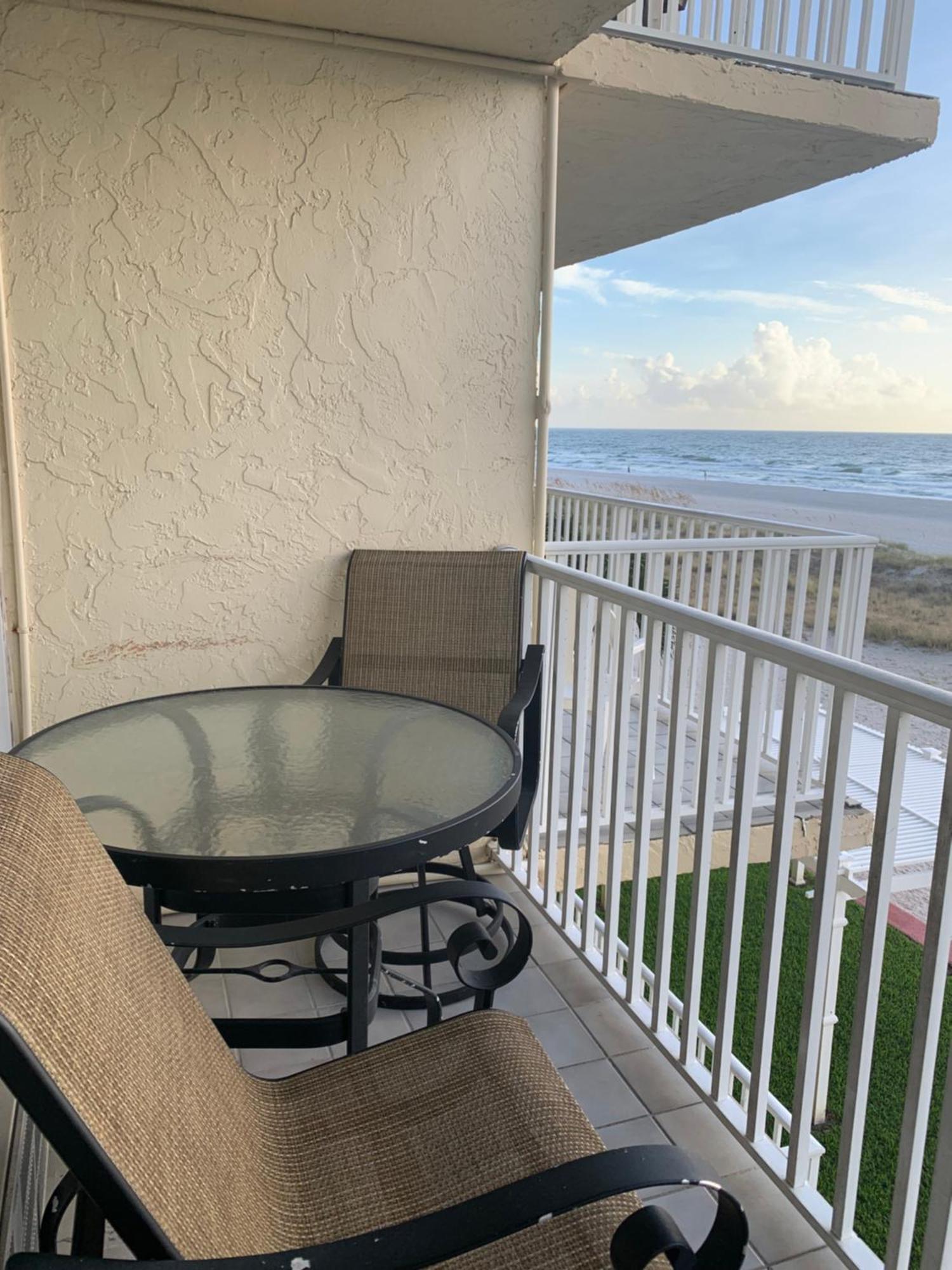 Aparthotel Island Unit 315 St. Pete Beach