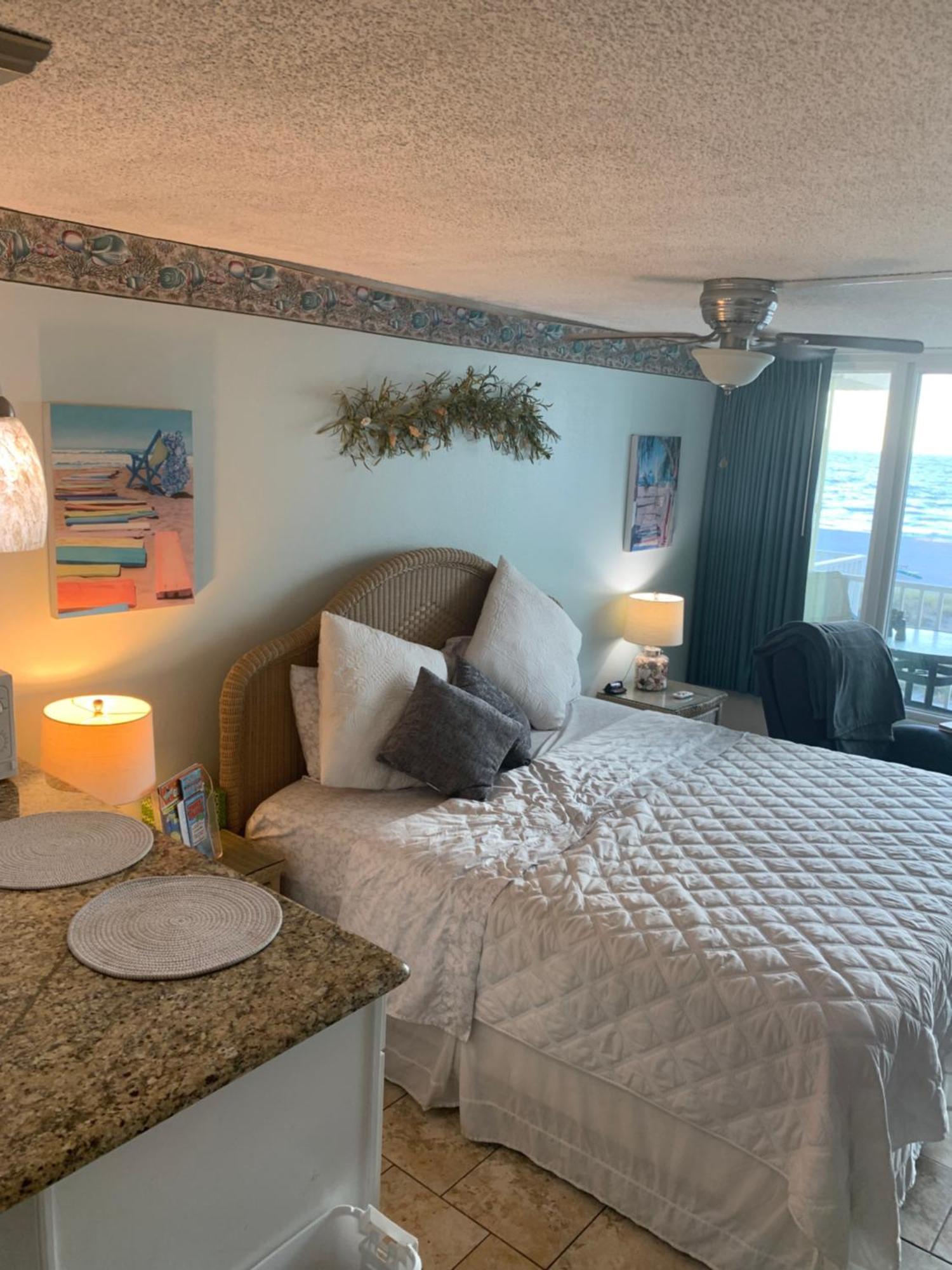 Aparthotel Island Unit 315 *