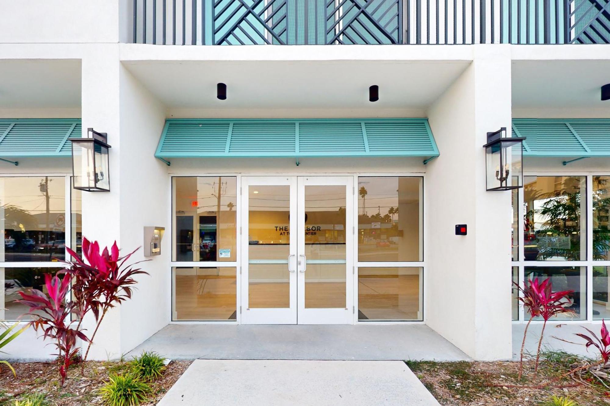 Apartment The Harbor 407 St. Pete Beach