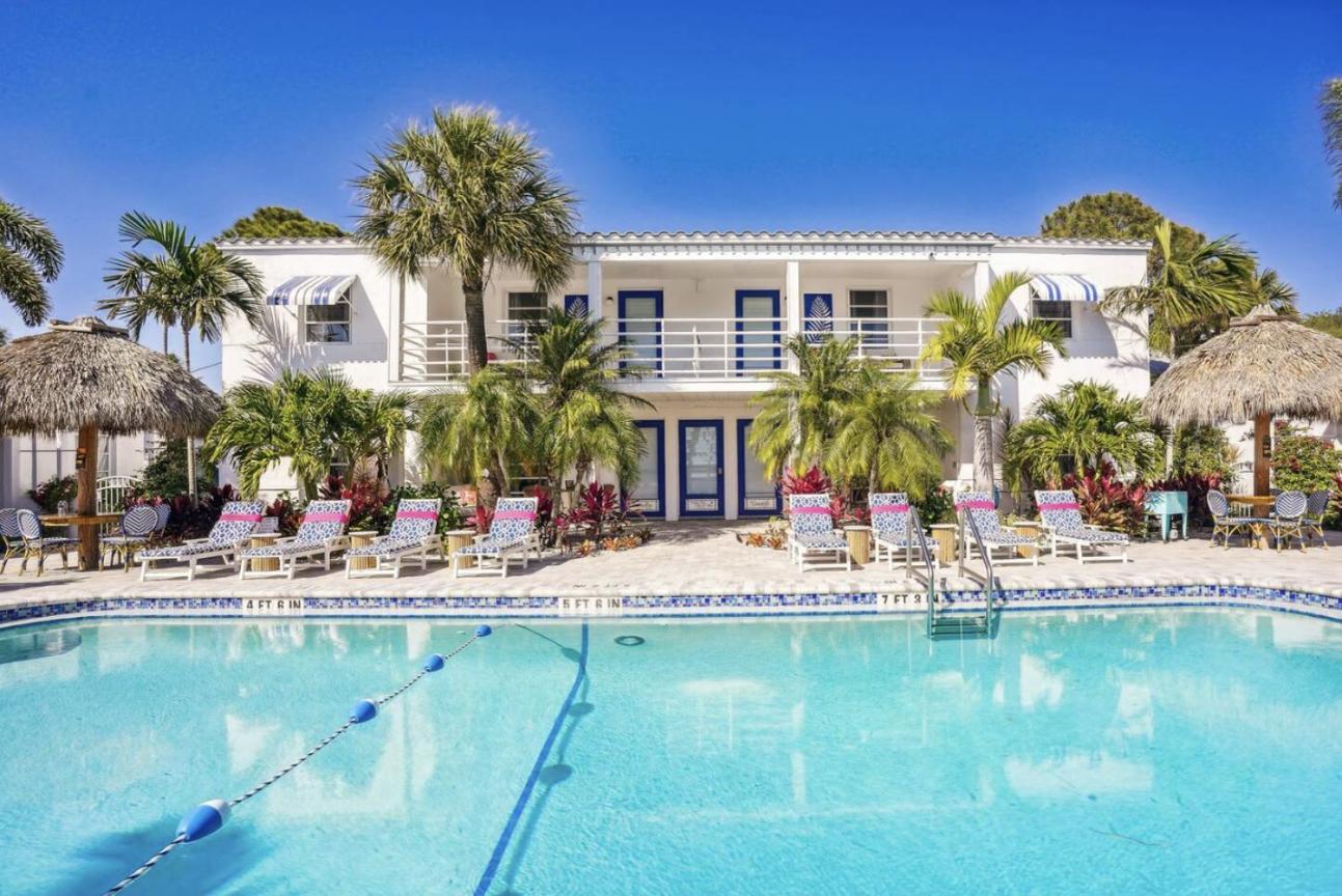 Hotel Salt Water