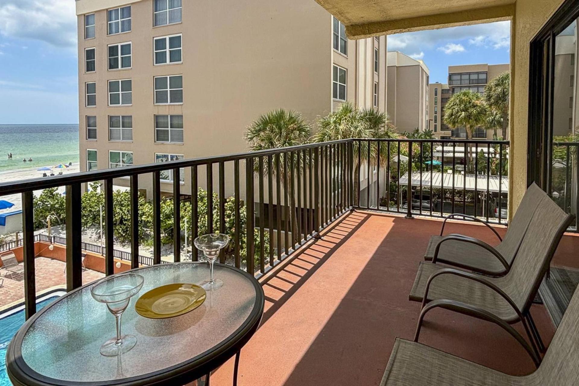 208 - Brisas * St. Pete Beach