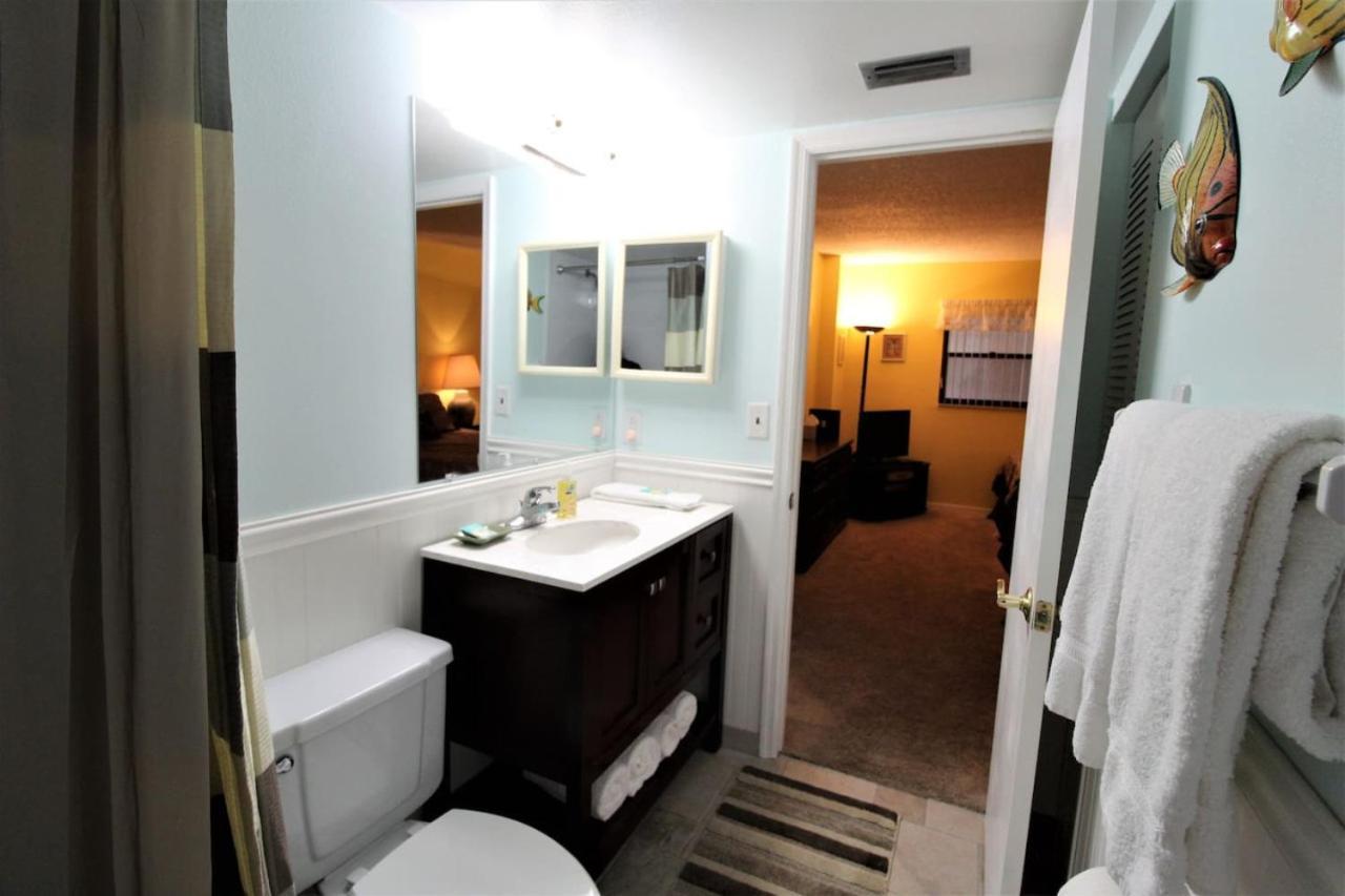 Madeira Place 303 1bd 2ba Retreat Near Johns Holiday home St. Pete Beach
