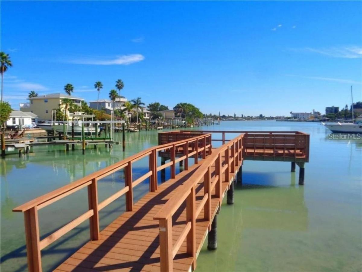 Sunset Cove One Bedroom In Treasure Island, Short *