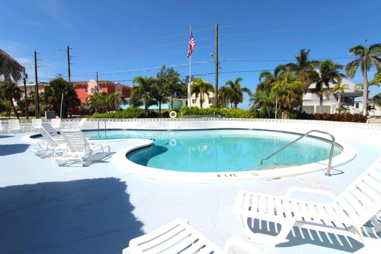 Sunset Cove One Bedroom In Treasure Island, Short * St. Pete Beach