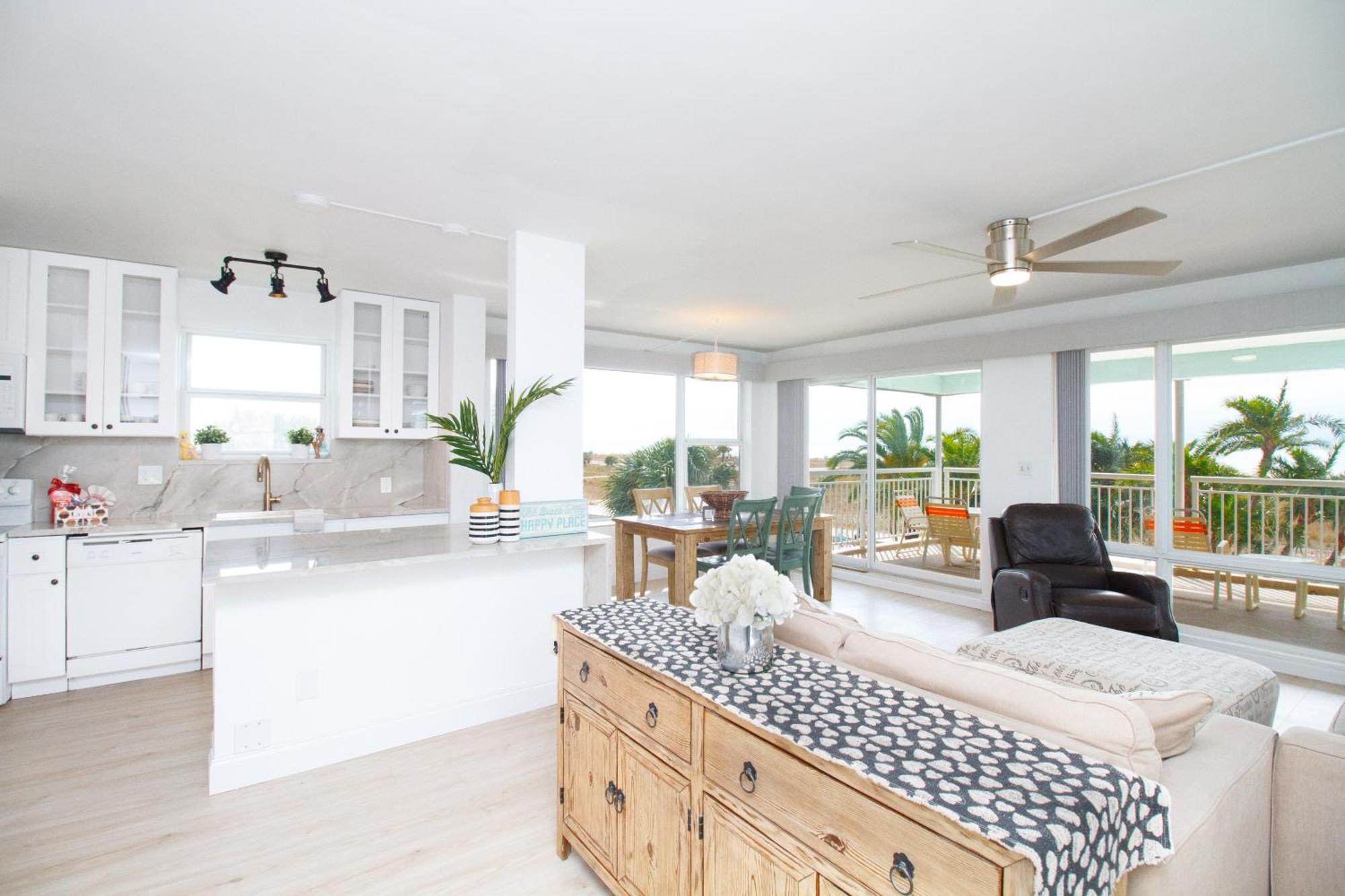 Tropic Terrace #59 - View Penthouse! Apartment St. Pete Beach
