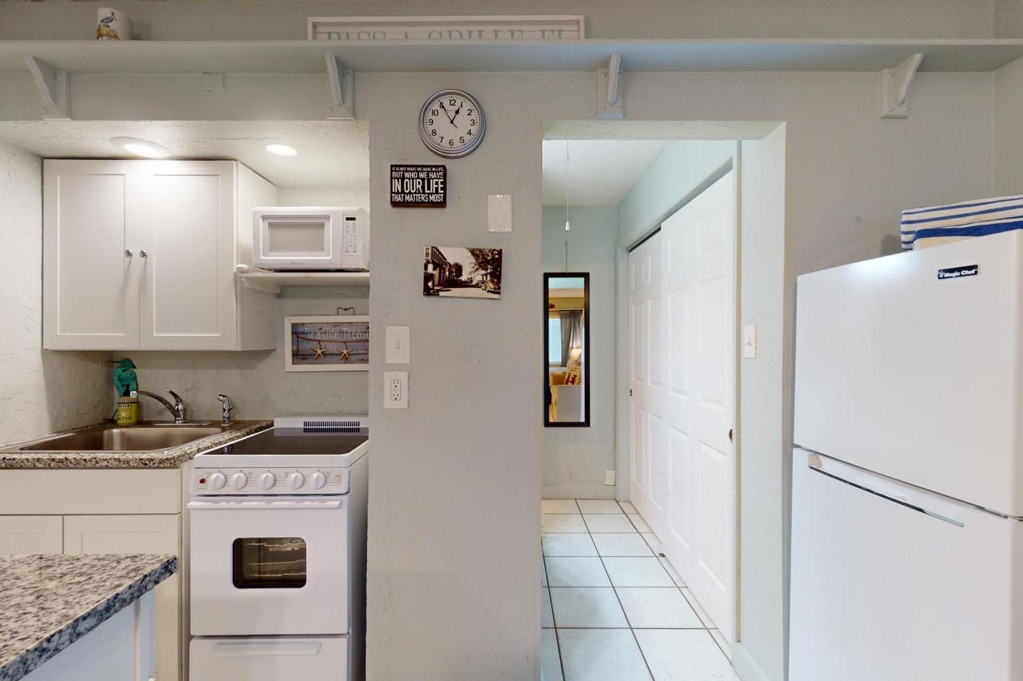 Pass-a-grille Retreat Unit 8 Hotel *