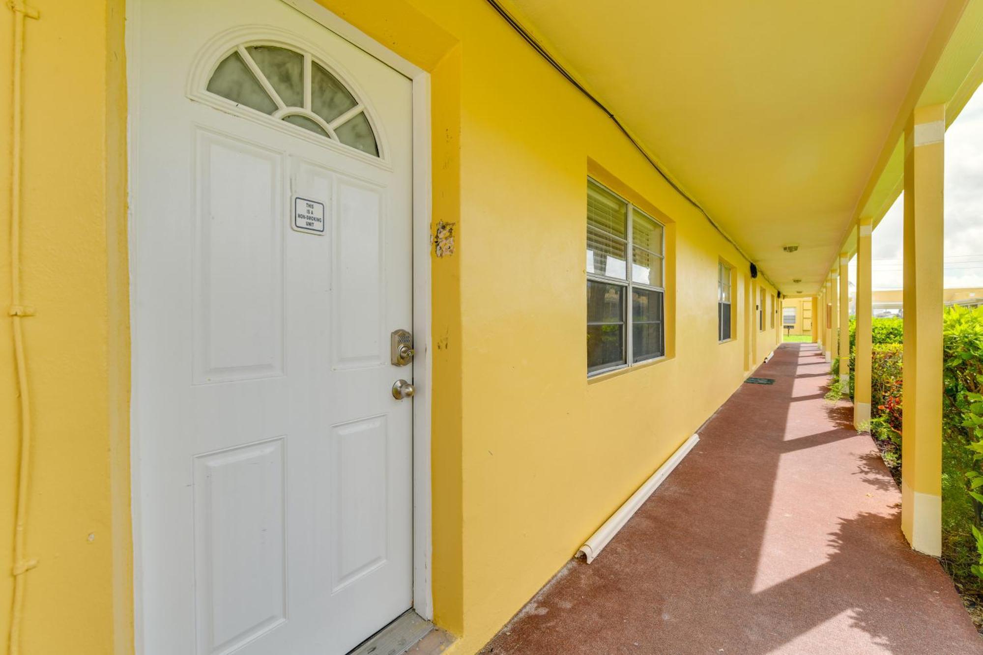 Beachfront Redington Shores Retreat! Apartment