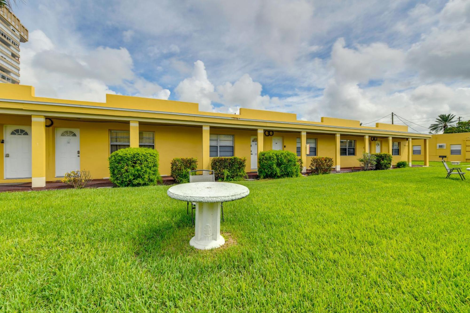 Apartment Beachfront Redington Shores Retreat! St. Pete Beach