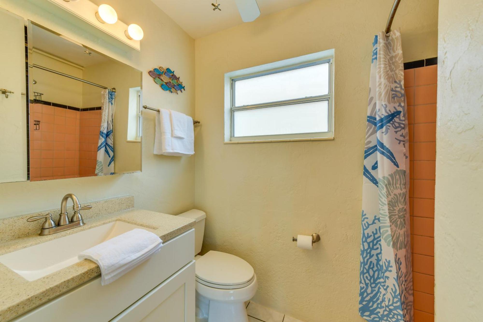 Beachfront Redington Shores Retreat! Apartment St. Pete Beach