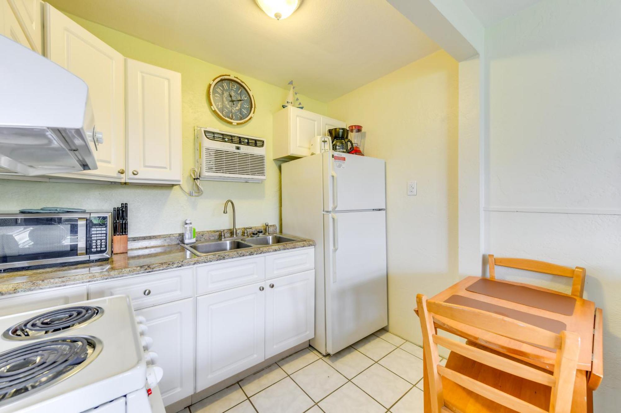 Beachfront Redington Shores Retreat! *