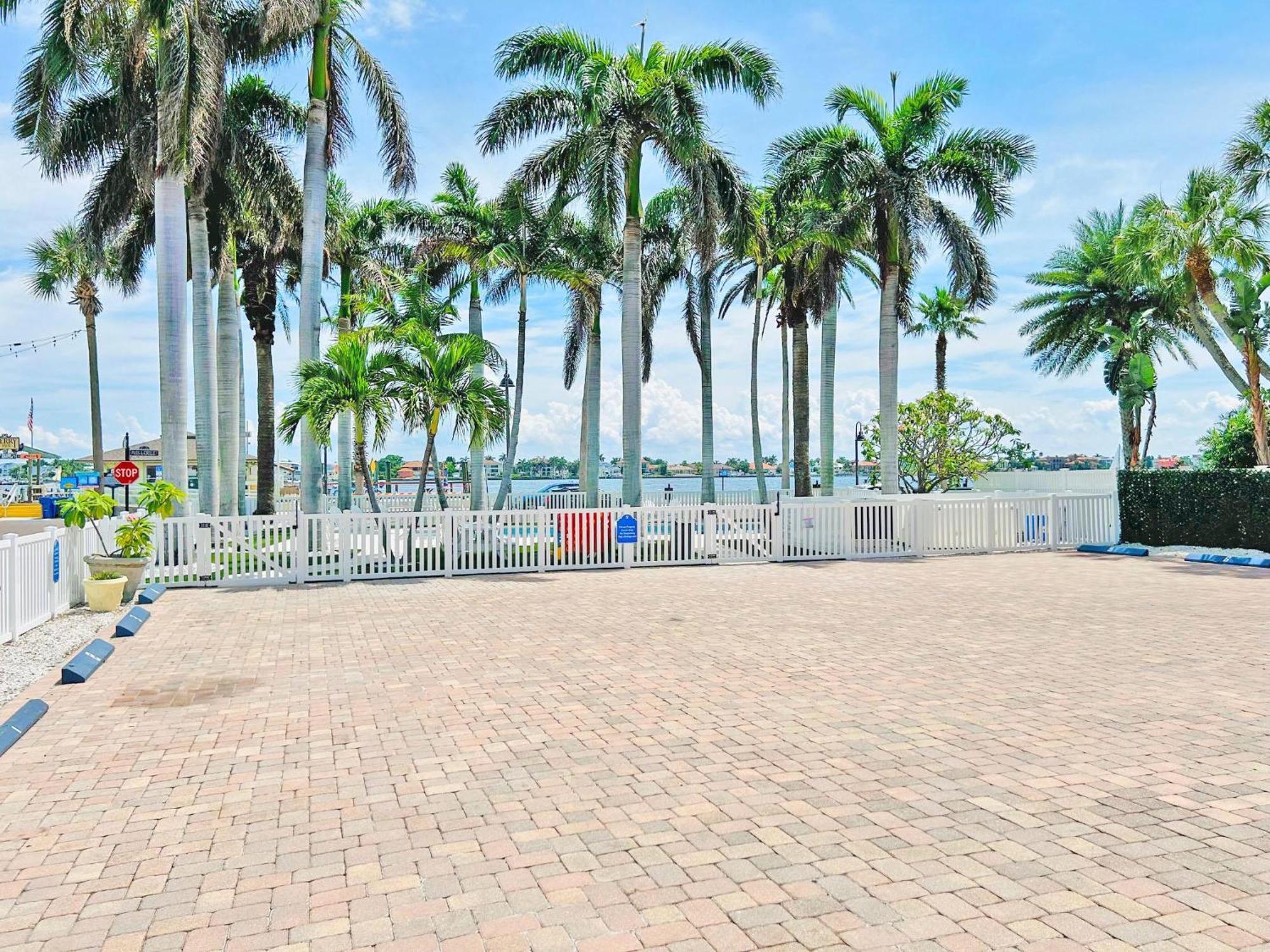 La Tortuga Historic Pass A Grille St Pete 8 Apartment *